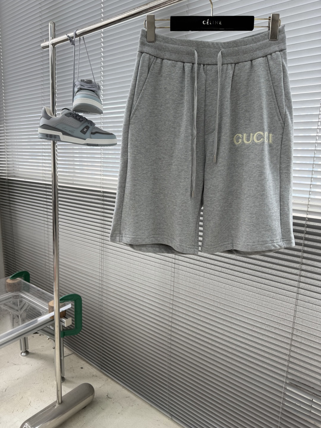NO:912750,-GUCC highly recommends!  2026ss summer wear latest series pattern brand letter embroidered logo shorts. The embroidery on the back pocket is a Gucci (Gucc*) horsebit. Everyone must have one piece!  The imported high-density 360g pure cotton fabric is extremely skin-friendly and comfortable. It feels very delicate and has a good texture, which perfectly reflects the three-dimensional effect. It is in line with the brand's consistent design style. Overall, it is a very good product. If you like it, hurry up and get it!  Size: M-3XL,,gucci,gucci,shorts,19860909-GUCC重磅推荐！2026ss夏装最新系列图案品牌字母刺绣logo短裤 背面口袋刺绣是古驰（Gucc*）马衔扣 必须人手一件的节奏！进口顶极高密度360g纯棉面料,极为亲肤舒适 摸上去非常的细腻,质感很好,完美体现立体感 符合品牌一贯设计风格,整体非常不错的一款,看上的赶紧下手！ 尺码:M-3XL,,gucci,gucci,shorts,,Men's clothing