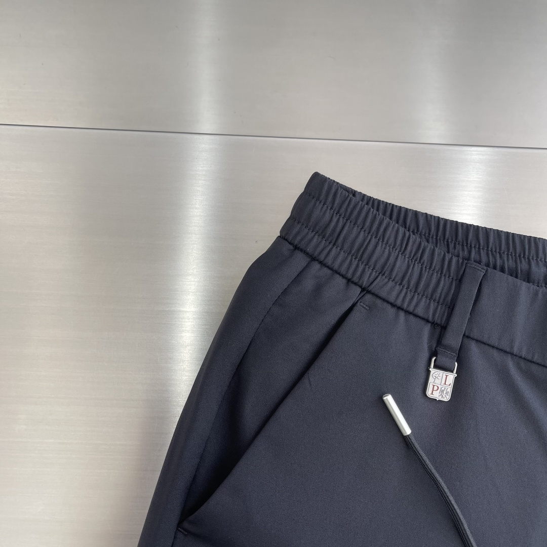 -Loro Piana    2026春季最新品，专柜同步有售，原单狠货，时尚休闲裤，采用进口原版面料，