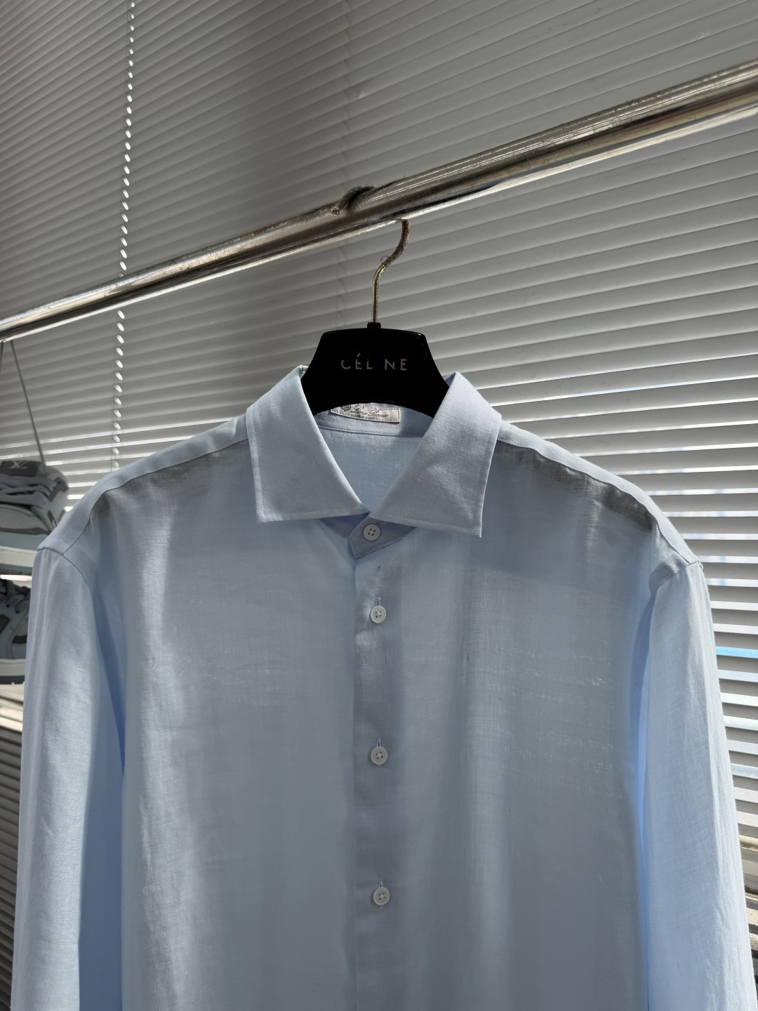 -Loro Piana     春夏新款男士亚麻衬衫，老钱风氛围感直接拉满！商务休闲两相宜，长袖设计适配