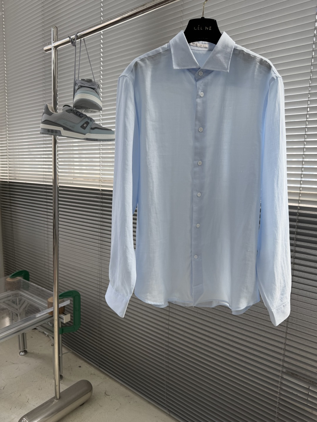 -Loro Piana     春夏新款男士亚麻衬衫，老钱风氛围感直接拉满！商务休闲两相宜，长袖设计适配