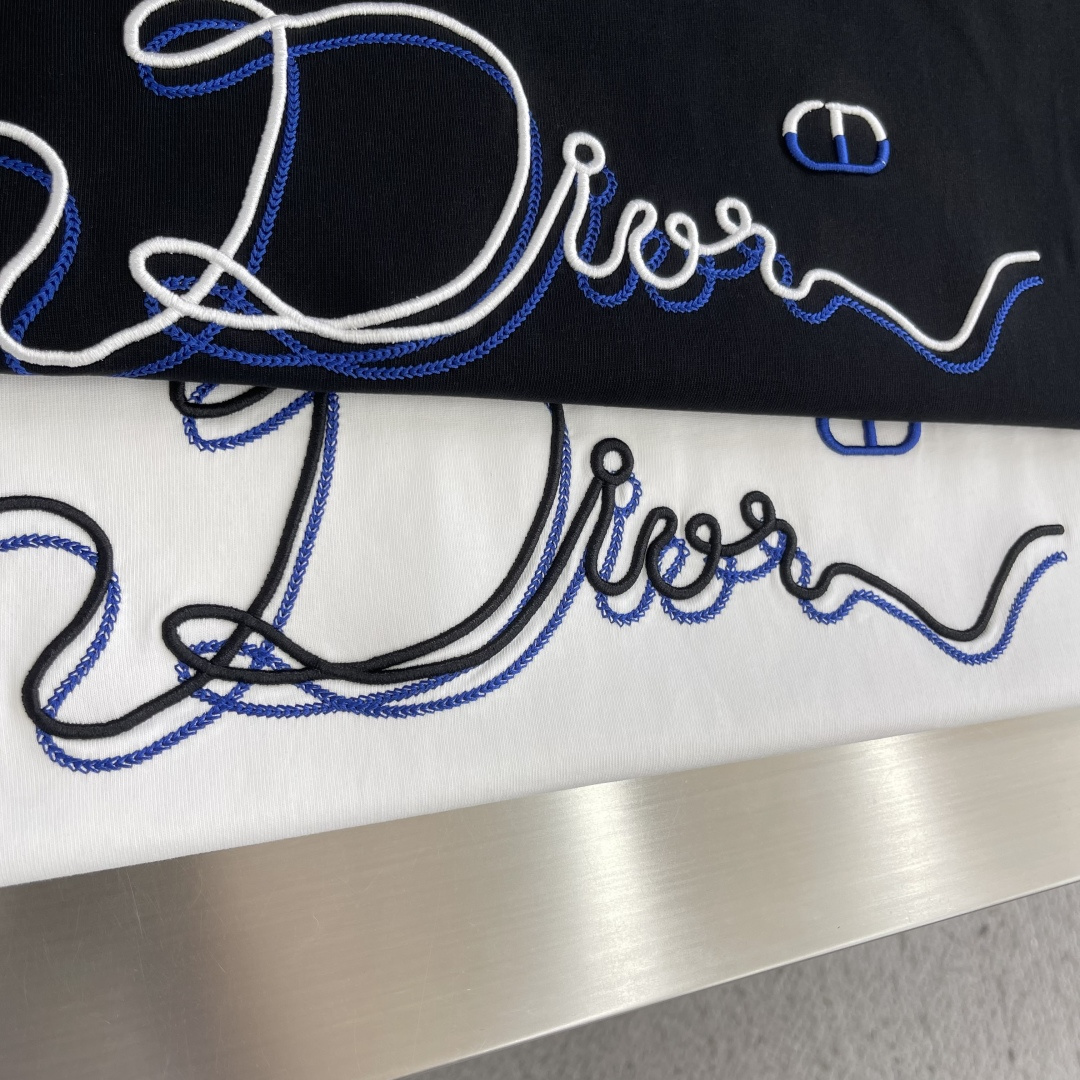 -Dio    2026SS春夏新品休闲短TEE，进口优质高支纯棉面料打造，舒适透气，质地超赞！前、后勾