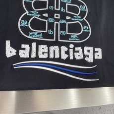 -Balenciag 字母刺绣logoT恤宽松版型 采用客供270克双纱纯棉面料 成衣水洗 手感丝 -Balenciag 字母刺绣logoT恤宽松版型 采用客供270克双纱纯棉面料 成衣水洗 手感丝