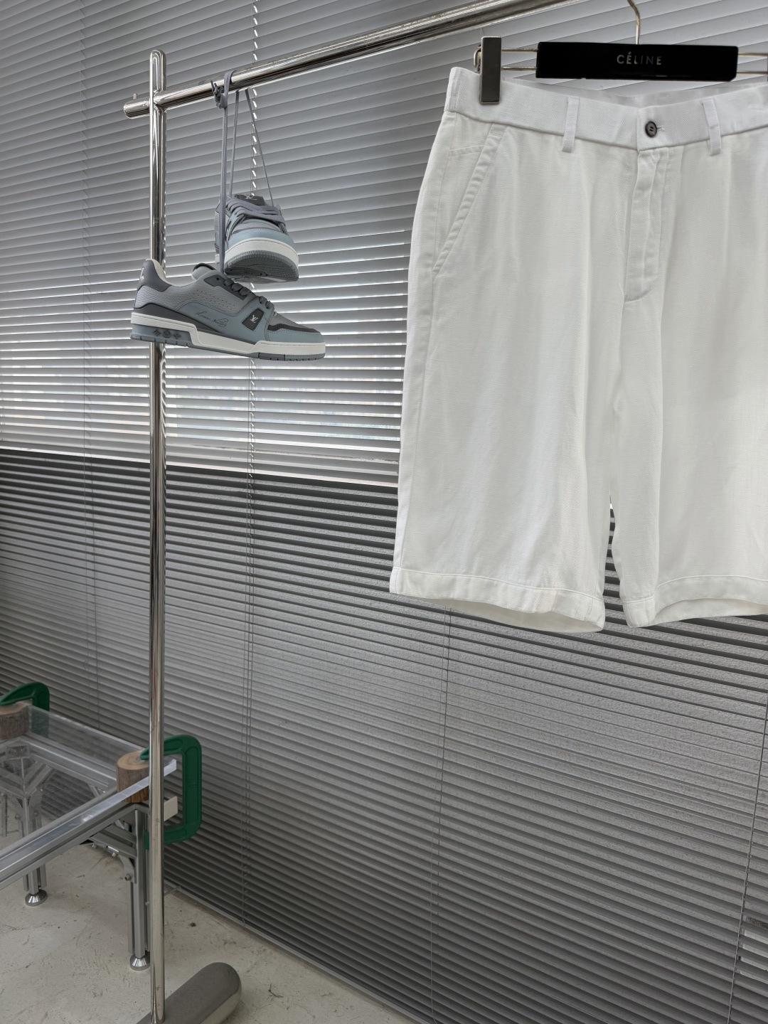 NO:912770,-Loro Piana 2026SS spring and summer new style, casual shorts made of cotton and linen. The casual pants type upper body is versatile, casual and lazy, advanced custom fabrics, Tencel cotton and linen blend customization technology, comfortable and full, and the looseness is easy to control. Size 29-38 (37),,loro piana,shorts,19860909-Loro Piana 2026SS春夏季新款,棉麻料休闲短裤. 休闲裤型上身百搭、随性慵懒范,高级定制面料,天丝棉麻混纺订制工艺 舒适感拉满,松弛感轻松拿捏 尺码29-38（37）,,loro piana,shorts,,Men's clothing