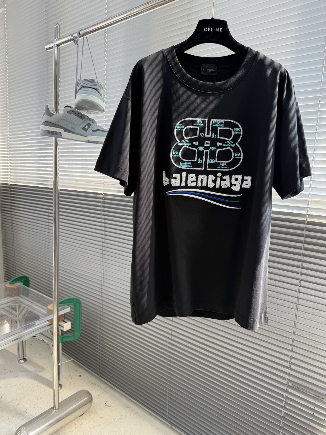 -Balenciag    字母刺绣logoT恤宽松版型 采用客供270克双纱纯棉面料 成衣水洗 手感丝