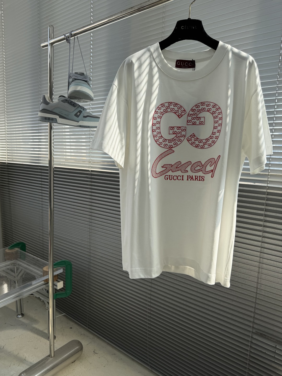 NO:914298,-GUCC 26ss spring and summer colorful logo short-sleeved T-shirt. The fabric is made of 280 grams of fabric. Matching 11 threads. Incomparable and versatile. Summer must-have. Same style for men and women. Sizes S-XXL, gucci, T-shirt, tees, t-shirt,19860909-GUCC 26ss春夏彩色logo短袖T恤  面料采用280克面料 配套11螺纹 无敌百搭 夏季必备. 男女同款 尺寸S-XXL,,gucci,T-shirt,tees，t-shirt,,Men's clothing
