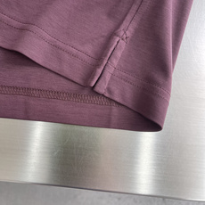 -Loro Piana 基础款三色T恤,这款甄选优质混纺50%莫代尔+28%精梳棉+22%达克纶 -Loro Piana 基础款三色T恤,这款甄选优质混纺50%莫代尔+28%精梳棉+22%达克纶