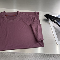 -Loro Piana 基础款三色T恤,这款甄选优质混纺50%莫代尔+28%精梳棉+22%达克纶 -Loro Piana 基础款三色T恤,这款甄选优质混纺50%莫代尔+28%精梳棉+22%达克纶