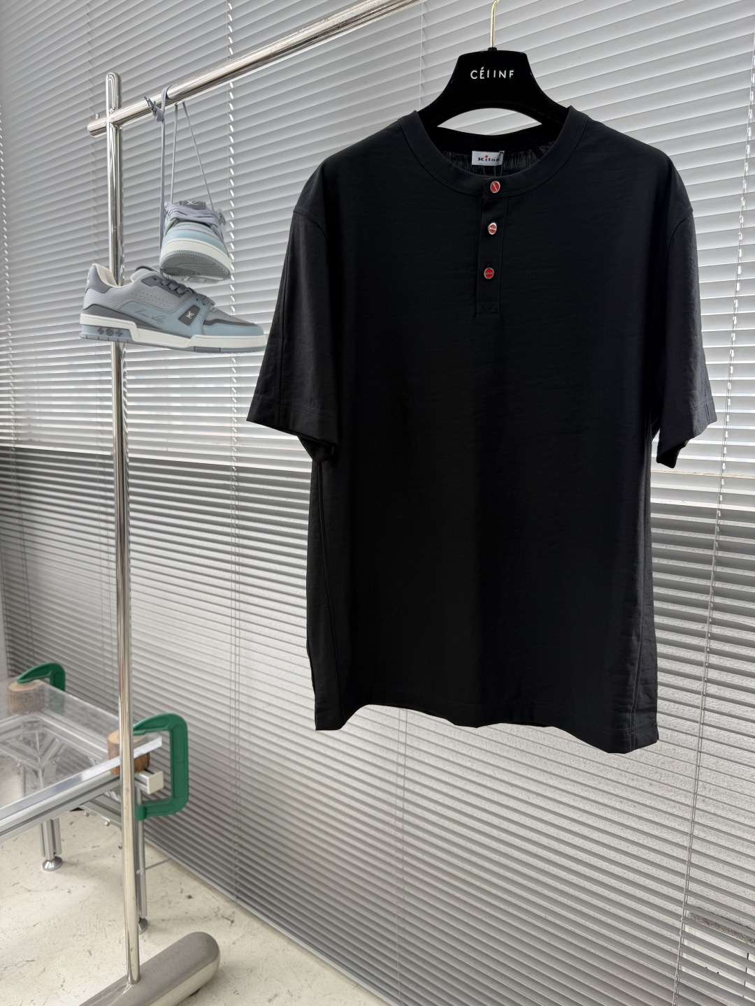 -Kiton   复古老钱风亨利领正肩透气短袖 码数：M.L.XL.2XL.3XL.4XL尺码	衣长  