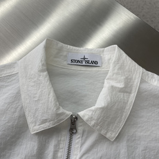 -Stone Island 户外全拉链银色短袖….金属丝网格薄尼面料...出口 韩国订单。帅气的 -Stone Island 户外全拉链银色短袖….金属丝网格薄尼面料...出口 韩国订单。帅气的