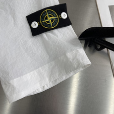 -Stone Island 户外全拉链银色短袖….金属丝网格薄尼面料...出口 韩国订单。帅气的 -Stone Island 户外全拉链银色短袖….金属丝网格薄尼面料...出口 韩国订单。帅气的