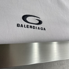 -BALENCIAG* 假两件印花刺绣标识T恤外部主布定染24支精疏棉平纹面料内部主布24支精疏 -BALENCIAG* 假两件印花刺绣标识T恤外部主布定染24支精疏棉平纹面料内部主布24支精疏