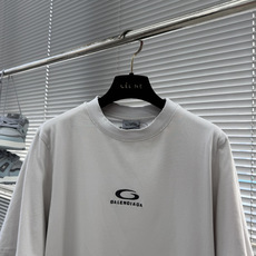 -BALENCIAG* 假两件印花刺绣标识T恤外部主布定染24支精疏棉平纹面料内部主布24支精疏 -BALENCIAG* 假两件印花刺绣标识T恤外部主布定染24支精疏棉平纹面料内部主布24支精疏