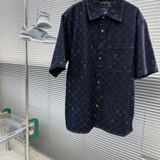 上衣-驴牌 26FW MONOGRAM满印牛仔衬衫12氨全经围赛络纺牛仔面料激光雷射模版刺绣定位裁 上衣-驴牌 26FW MONOGRAM满印牛仔衬衫12氨全经围赛络纺牛仔面料激光雷射模版刺绣定位裁