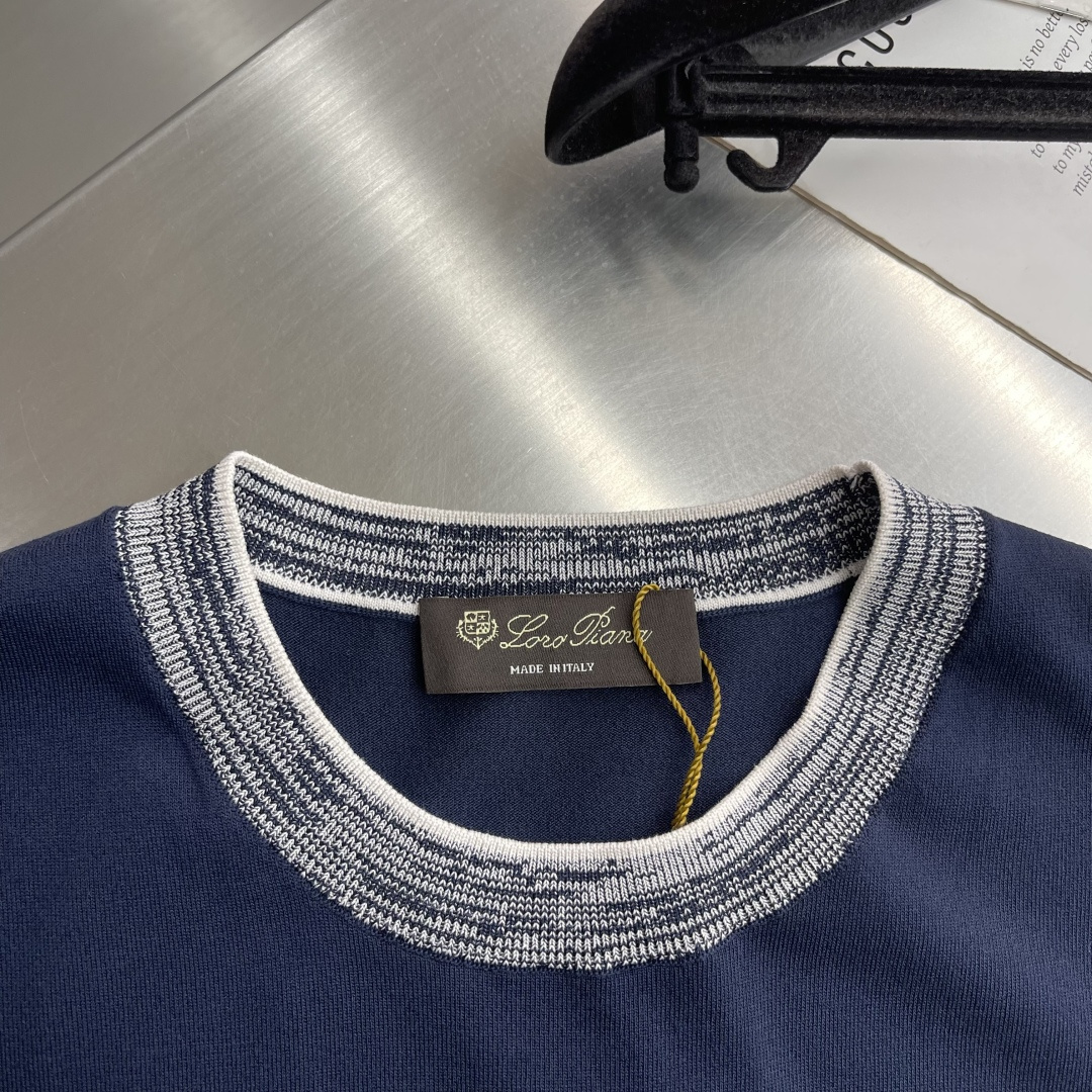 -Loro Piana     26SS春夏新款进口科技纤维混纺撞色圆领针织短Tee，男士经典字母徽标刺
