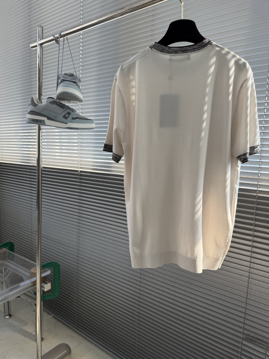 -Loro Piana     26SS春夏新款进口科技纤维混纺撞色圆领针织短Tee，男士经典字母徽标刺