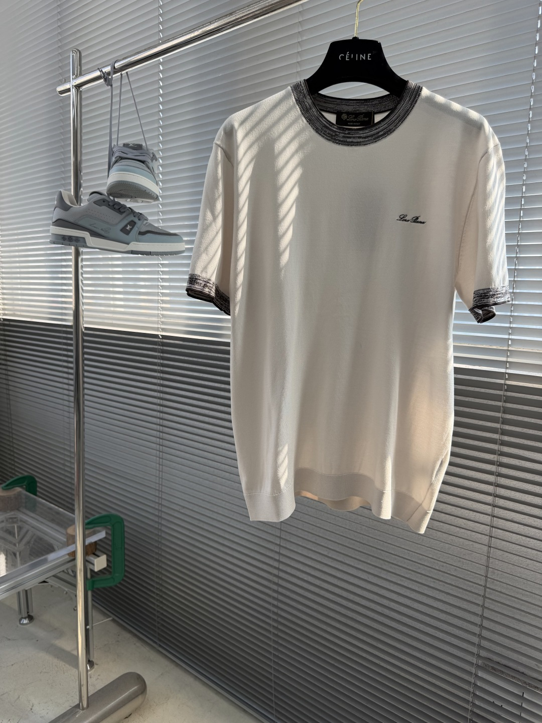 -Loro Piana     26SS春夏新款进口科技纤维混纺撞色圆领针织短Tee，男士经典字母徽标刺