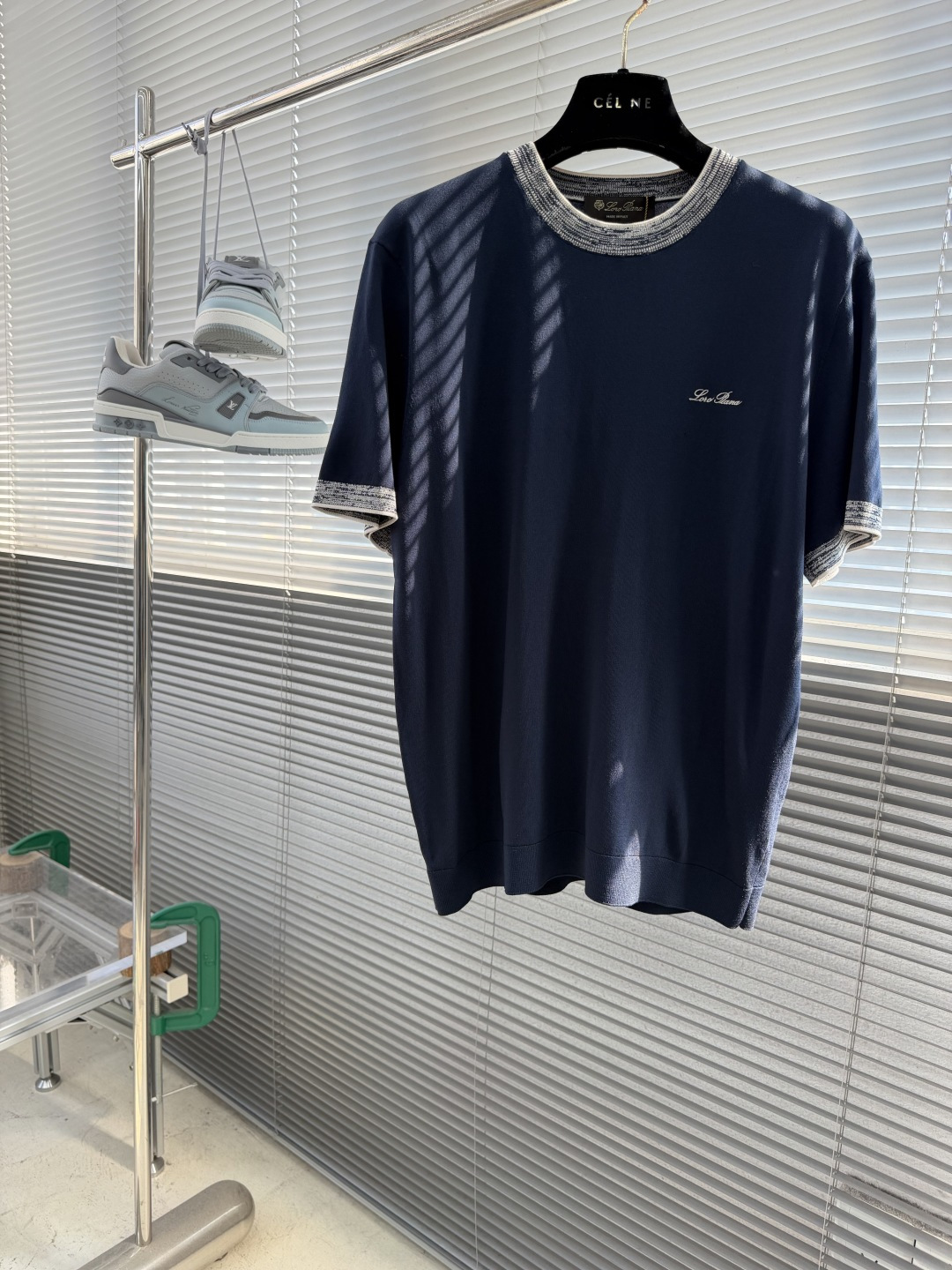 -Loro Piana     26SS春夏新款进口科技纤维混纺撞色圆领针织短Tee，男士经典字母徽标刺