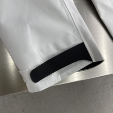 -🐦 鸟家 AR系列,专为高山环境设计,采用 Gore-Tex Pro 等专业面料,具备极强的 -🐦 鸟家 AR系列,专为高山环境设计,采用 Gore-Tex Pro 等专业面料,具备极强的