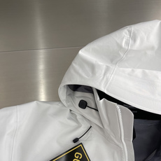 -🐦 鸟家 AR系列,专为高山环境设计,采用 Gore-Tex Pro 等专业面料,具备极强的 -🐦 鸟家 AR系列,专为高山环境设计,采用 Gore-Tex Pro 等专业面料,具备极强的