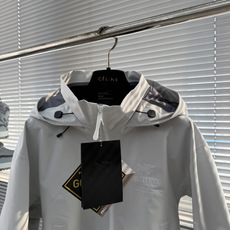 -🐦 鸟家 AR系列,专为高山环境设计,采用 Gore-Tex Pro 等专业面料,具备极强的 -🐦 鸟家 AR系列,专为高山环境设计,采用 Gore-Tex Pro 等专业面料,具备极强的