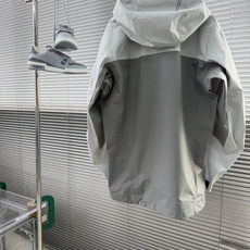 -🐦 鸟家 AR系列,专为高山环境设计,采用 Gore-Tex Pro 等专业面料,具备极强的 -🐦 鸟家 AR系列,专为高山环境设计,采用 Gore-Tex Pro 等专业面料,具备极强的
