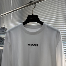 -Versac 刺绣细节全棉长袖T恤 面料质感很好,上身穿着舒适亲肤! 码数:S M L XL XXL 肩宽 4 -Versac 刺绣细节全棉长袖T恤 面料质感很好,上身穿着舒适亲肤! 码数:S M L XL XXL 肩宽 4