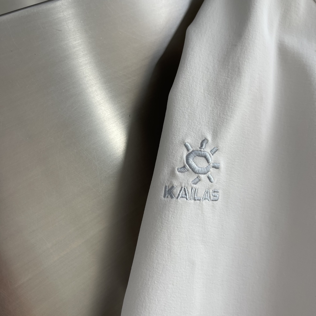 -KAILAS M8 IC系列软壳冲锋衣 专治塌肩和显胖,内搭毛衣卫衣都无压力,藏肉效果满分! 360°立体剪 -KAILAS M8 IC系列软壳冲锋衣 专治塌肩和显胖,内搭毛衣卫衣都无压力,藏肉效果满分! 360°立体剪