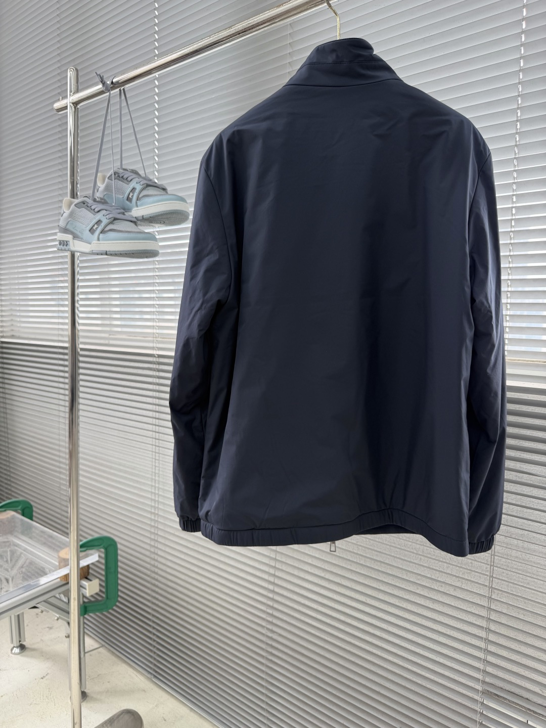 -Loro Piana     爆款外套 双面穿着立领外套 Loro Piana这款立领外套没有浮夸缀饰，唯有百年工艺沉
