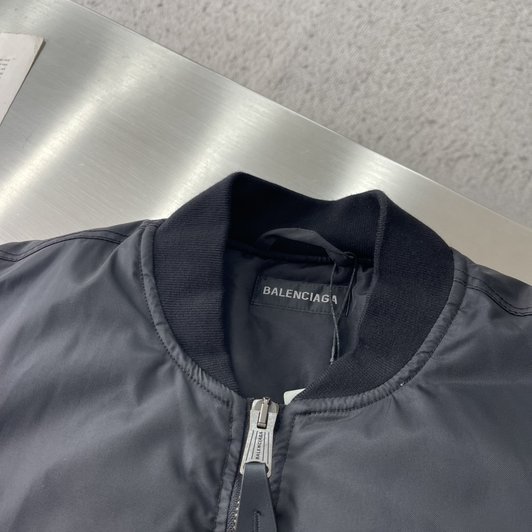 -Balenciag 纯色罗纹拉链贴片长袖 棉服 宽松版型 男女同款 黑色 码数:44.46.48.50 尺码 -Balenciag 纯色罗纹拉链贴片长袖 棉服 宽松版型 男女同款 黑色 码数:44.46.48.50 尺码