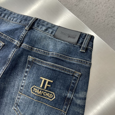 -Tom Ford 2026秋冬新款男士牛仔裤! 贸易级别的代工品,数量极其稀少.精良精细的制作工艺程度已经达到 -Tom Ford 2026秋冬新款男士牛仔裤! 贸易级别的代工品,数量极其稀少.精良精细的制作工艺程度已经达到