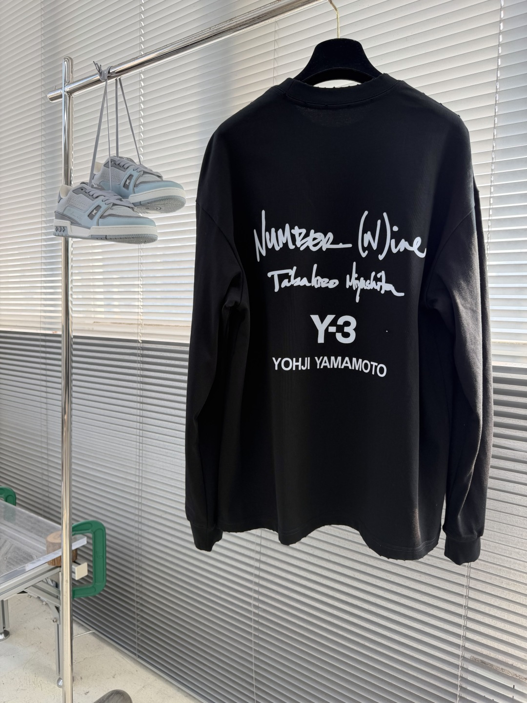 -Y‑3 fw26早秋上新 立体印花logo落肩拼接长袖T恤 ✅立体浮雕logo,质感出众 ✅宽松落肩剪裁,包容各种 -Y‑3 fw26早秋上新 立体印花logo落肩拼接长袖T恤 ✅立体浮雕logo,质感出众 ✅宽松落肩剪裁,包容各种