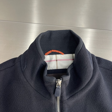 -Loro Piana 26FW早秋新款密织磨毛科技纤维立领马甲,男士后领经典刺绣徽标时尚拉链无袖马甲外套!贸易 -Loro Piana 26FW早秋新款密织磨毛科技纤维立领马甲,男士后领经典刺绣徽标时尚拉链无袖马甲外套!贸易