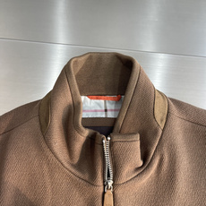 -Loro Piana 26FW早秋新款密织磨毛科技纤维立领马甲,男士后领经典刺绣徽标时尚拉链无袖马甲外套!贸易 -Loro Piana 26FW早秋新款密织磨毛科技纤维立领马甲,男士后领经典刺绣徽标时尚拉链无袖马甲外套!贸易