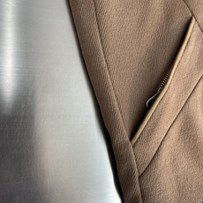 -Loro Piana 26FW早秋新款密织磨毛科技纤维立领马甲,男士后领经典刺绣徽标时尚拉链无袖马甲外套!贸易 -Loro Piana 26FW早秋新款密织磨毛科技纤维立领马甲,男士后领经典刺绣徽标时尚拉链无袖马甲外套!贸易