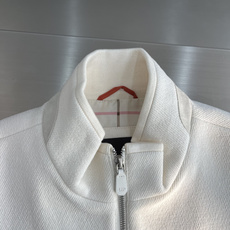 -Loro Piana 26FW早秋新款密织磨毛科技纤维立领马甲,男士后领经典刺绣徽标时尚拉链无袖马甲外套!贸易 -Loro Piana 26FW早秋新款密织磨毛科技纤维立领马甲,男士后领经典刺绣徽标时尚拉链无袖马甲外套!贸易