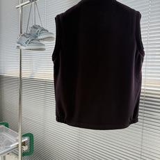 -Loro Piana 26FW早秋新款密织磨毛科技纤维立领马甲,男士后领经典刺绣徽标时尚拉链无袖马甲外套!贸易 -Loro Piana 26FW早秋新款密织磨毛科技纤维立领马甲,男士后领经典刺绣徽标时尚拉链无袖马甲外套!贸易