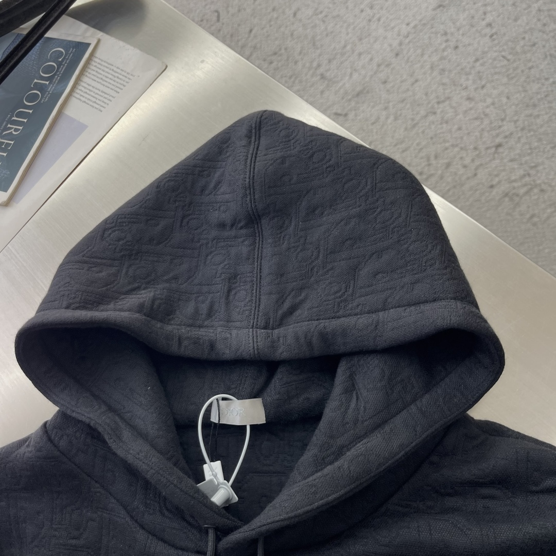 -Dio Oblique提花标识连帽运动衫卫衣 定制430克提花双股棉质混纺卫衣料 1*1配套罗纹 定位裁床 面 -Dio Oblique提花标识连帽运动衫卫衣 定制430克提花双股棉质混纺卫衣料 1*1配套罗纹 定位裁床 面