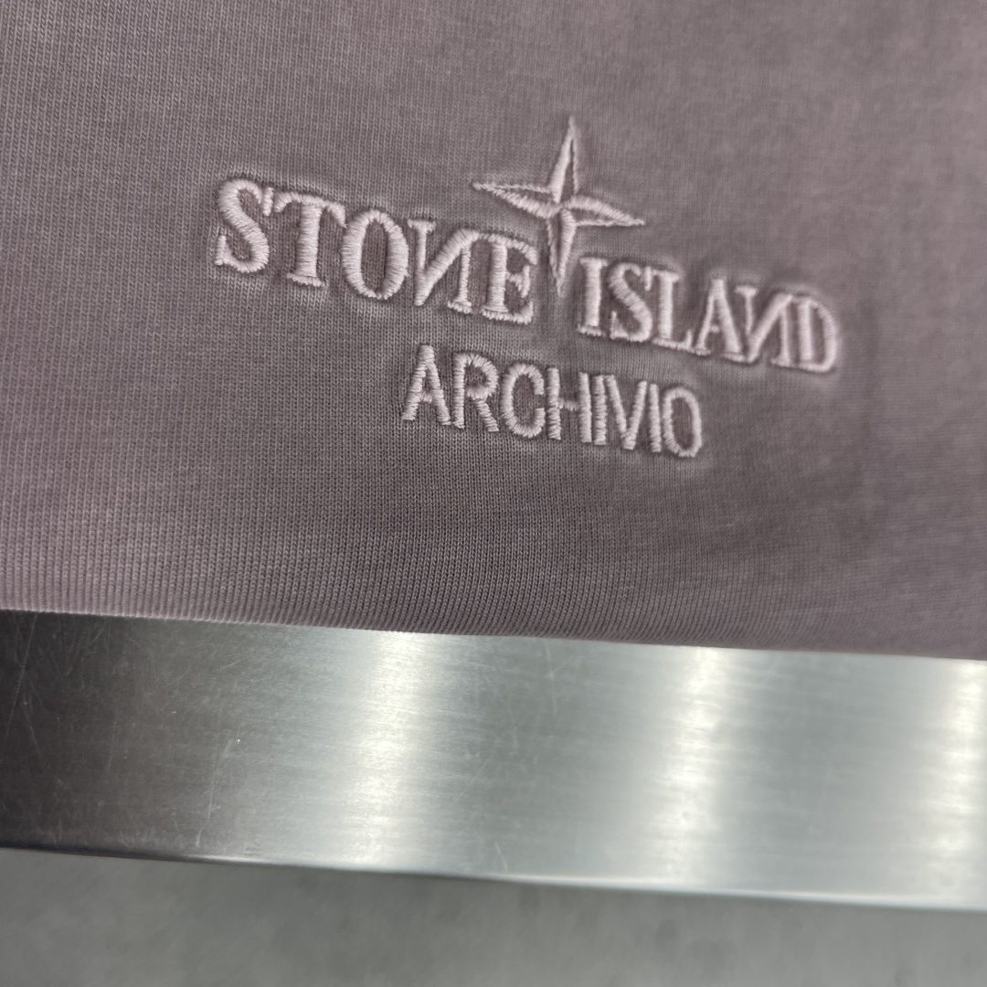 -Stone Island 2026秋冬系列休闲圆领T恤 码数:M-5XL 正常版型 超喜欢一款宽松短袖T恤衫 -Stone Island 2026秋冬系列休闲圆领T恤 码数:M-5XL 正常版型 超喜欢一款宽松短袖T恤衫