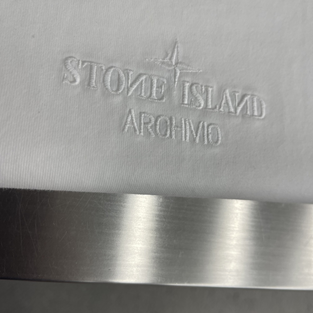 -Stone Island 2026秋冬系列休闲圆领T恤 码数:M-5XL 正常版型 超喜欢一款宽松短袖T恤衫 -Stone Island 2026秋冬系列休闲圆领T恤 码数:M-5XL 正常版型 超喜欢一款宽松短袖T恤衫