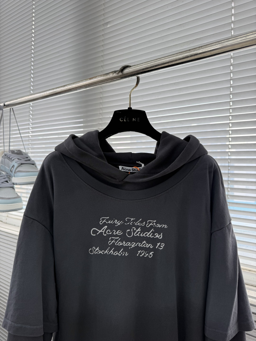 -Acne Studios 徽标叠层连帽卫衣 定制双珩凝萃洗织毛圈棉 丰盈绵糯 舒适亲肤 雾调米杏浸染衣身 朦胧 -Acne Studios 徽标叠层连帽卫衣 定制双珩凝萃洗织毛圈棉 丰盈绵糯 舒适亲肤 雾调米杏浸染衣身 朦胧