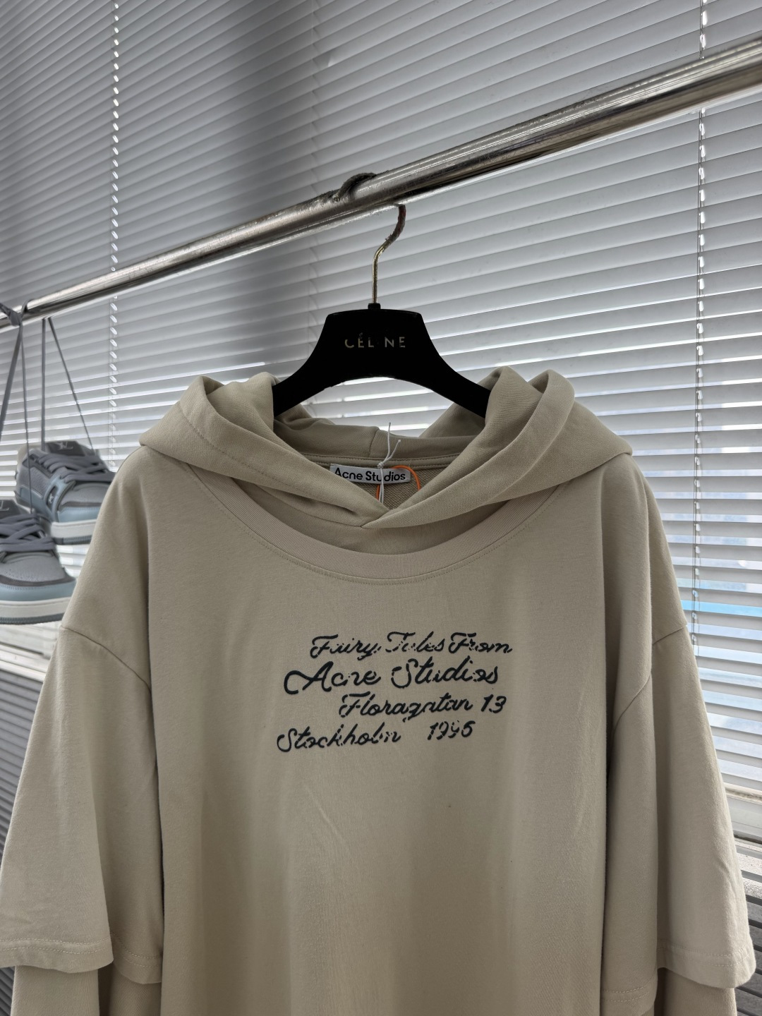 -Acne Studios 徽标叠层连帽卫衣 定制双珩凝萃洗织毛圈棉 丰盈绵糯 舒适亲肤 雾调米杏浸染衣身 朦胧 -Acne Studios 徽标叠层连帽卫衣 定制双珩凝萃洗织毛圈棉 丰盈绵糯 舒适亲肤 雾调米杏浸染衣身 朦胧