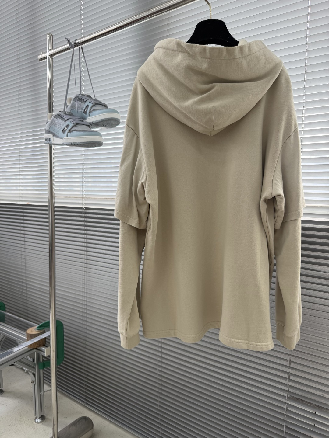 -Acne Studios 徽标叠层连帽卫衣 定制双珩凝萃洗织毛圈棉 丰盈绵糯 舒适亲肤 雾调米杏浸染衣身 朦胧 -Acne Studios 徽标叠层连帽卫衣 定制双珩凝萃洗织毛圈棉 丰盈绵糯 舒适亲肤 雾调米杏浸染衣身 朦胧