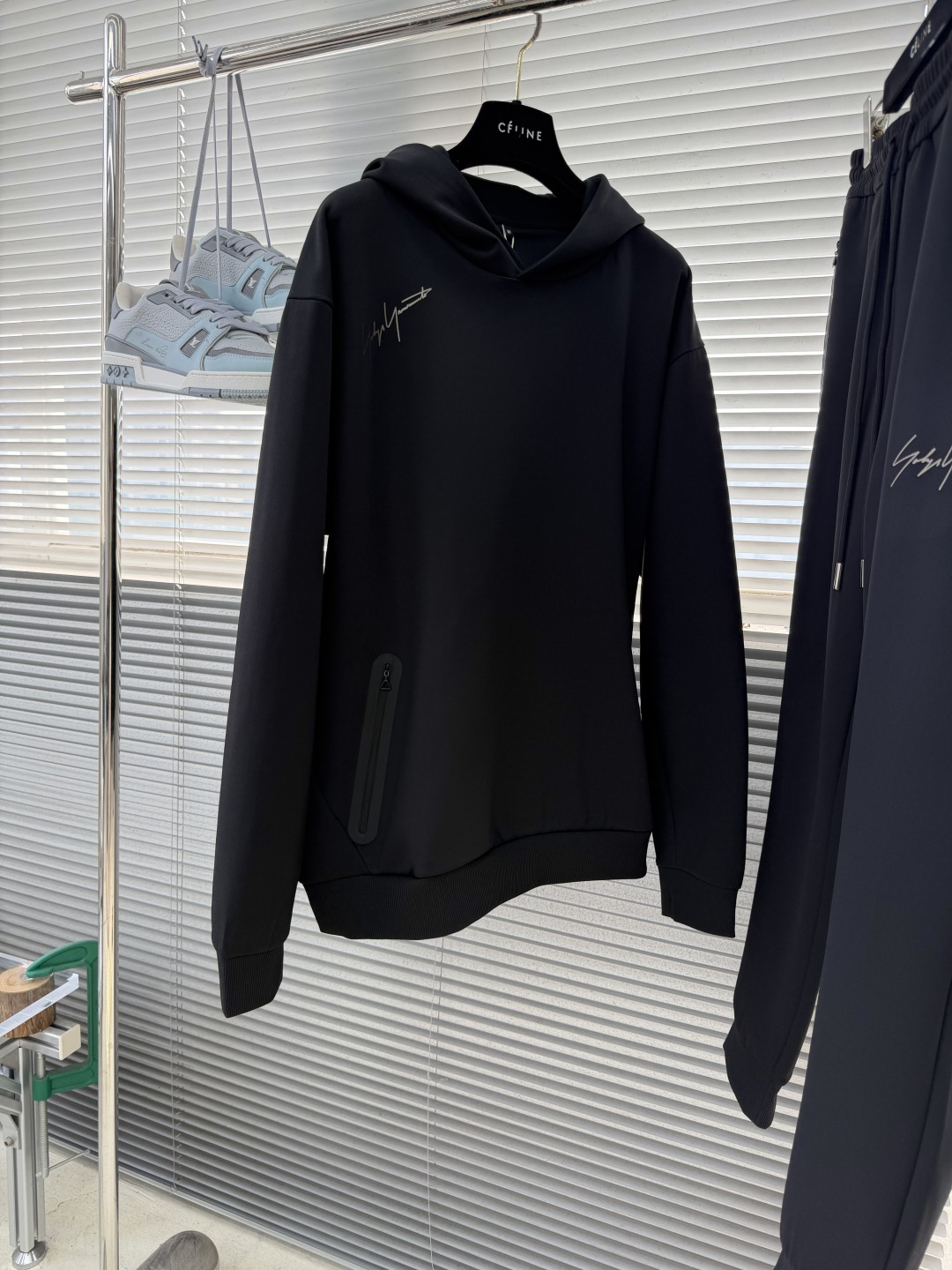 整套 -Y-3 2026秋冬套装(不拆卖) 顶级原单品质版本贸易公司渠道订单,海外精品独家限定发售,经典即永恒 整套 -Y-3 2026秋冬套装(不拆卖) 顶级原单品质版本贸易公司渠道订单,海外精品独家限定发售,经典即永恒