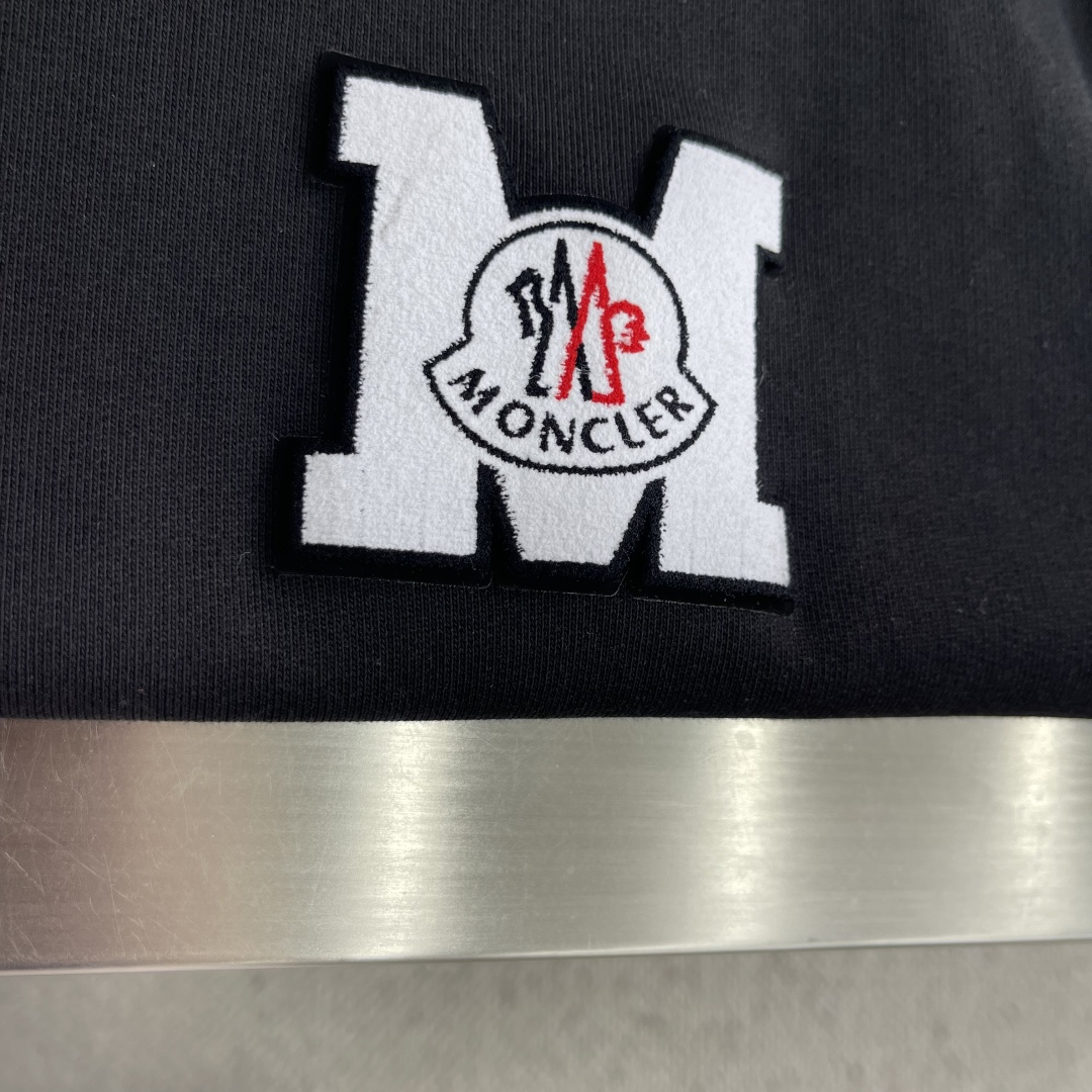 -mon     2026春夏新款短袖T恤 定制纯棉字母logo 刺绣 颜色：黑色  白色  藏青 黑色 码数：S  M