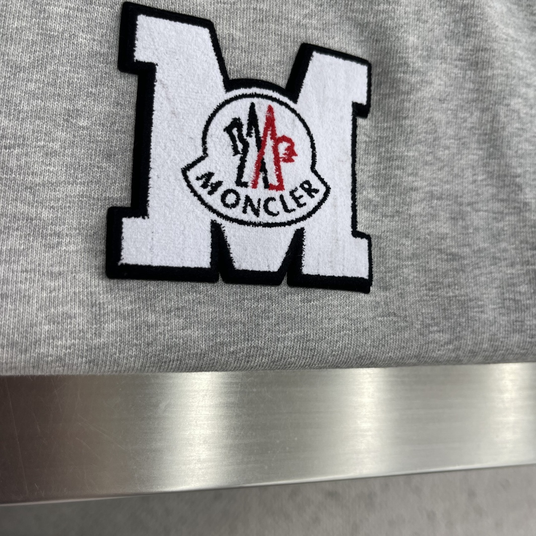 -mon     2026春夏新款短袖T恤 定制纯棉字母logo 刺绣 颜色：黑色  白色  藏青 黑色 码数：S  M
