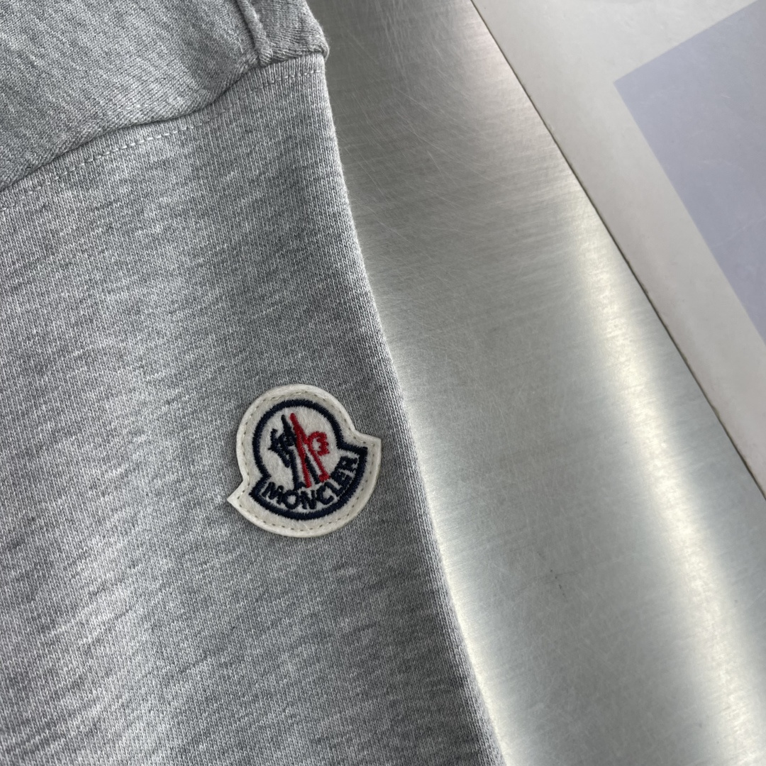 -mon     2026春夏新款短袖T恤 定制纯棉字母logo 刺绣 颜色：黑色  白色  藏青 黑色 码数：S  M