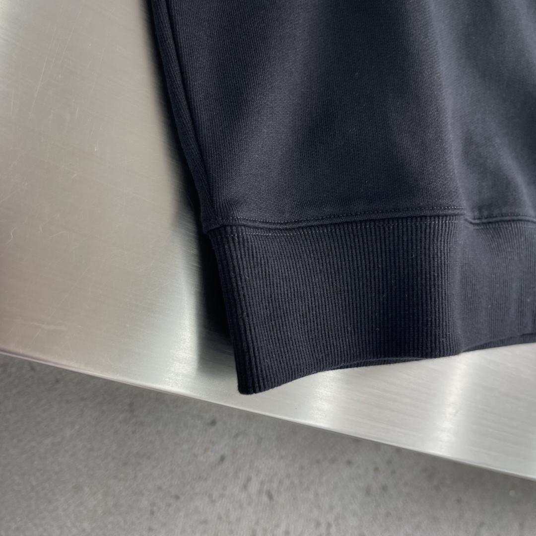 -Y-3     2026春夏新款短袖T恤 定制纯棉字母logo 刺绣 颜色：黑色  白色  灰色 码数：S  M  L