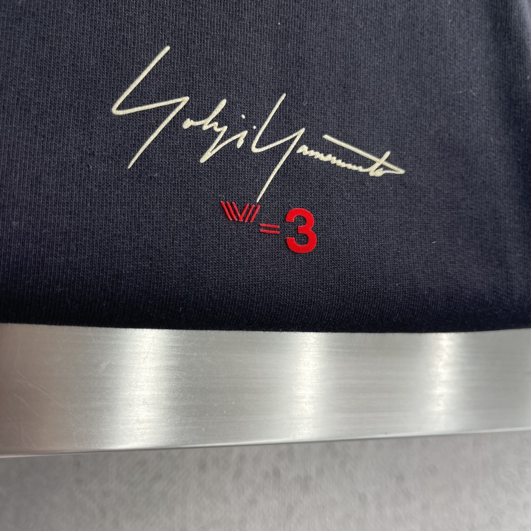 -Y-3     2026春夏新款短袖T恤 定制纯棉字母logo 刺绣 颜色：黑色  白色  灰色 码数：S  M  L
