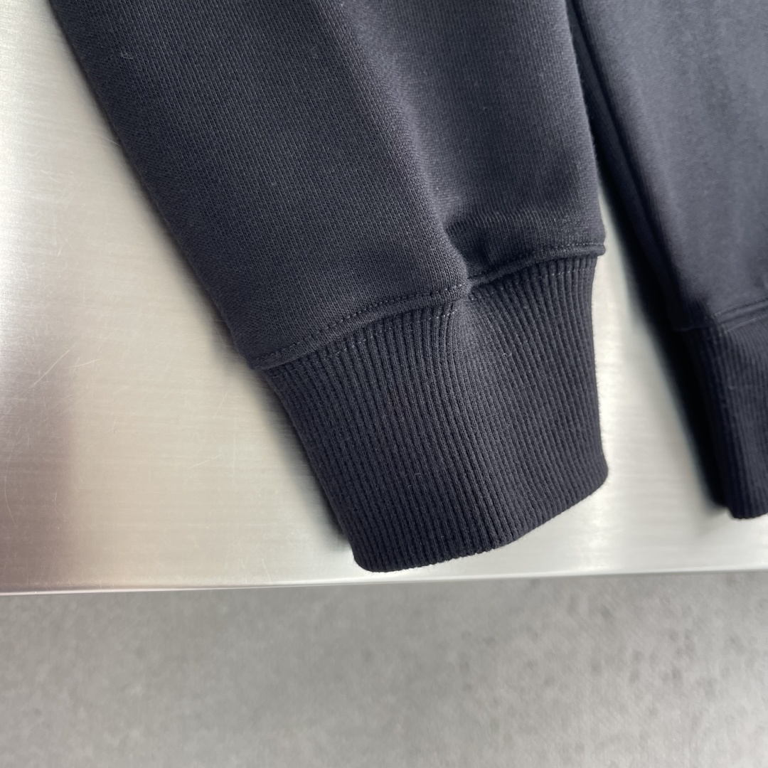 -Y-3     2026春夏新款短袖T恤 定制纯棉字母logo 刺绣 颜色：黑色  白色  灰色 码数：S  M  L