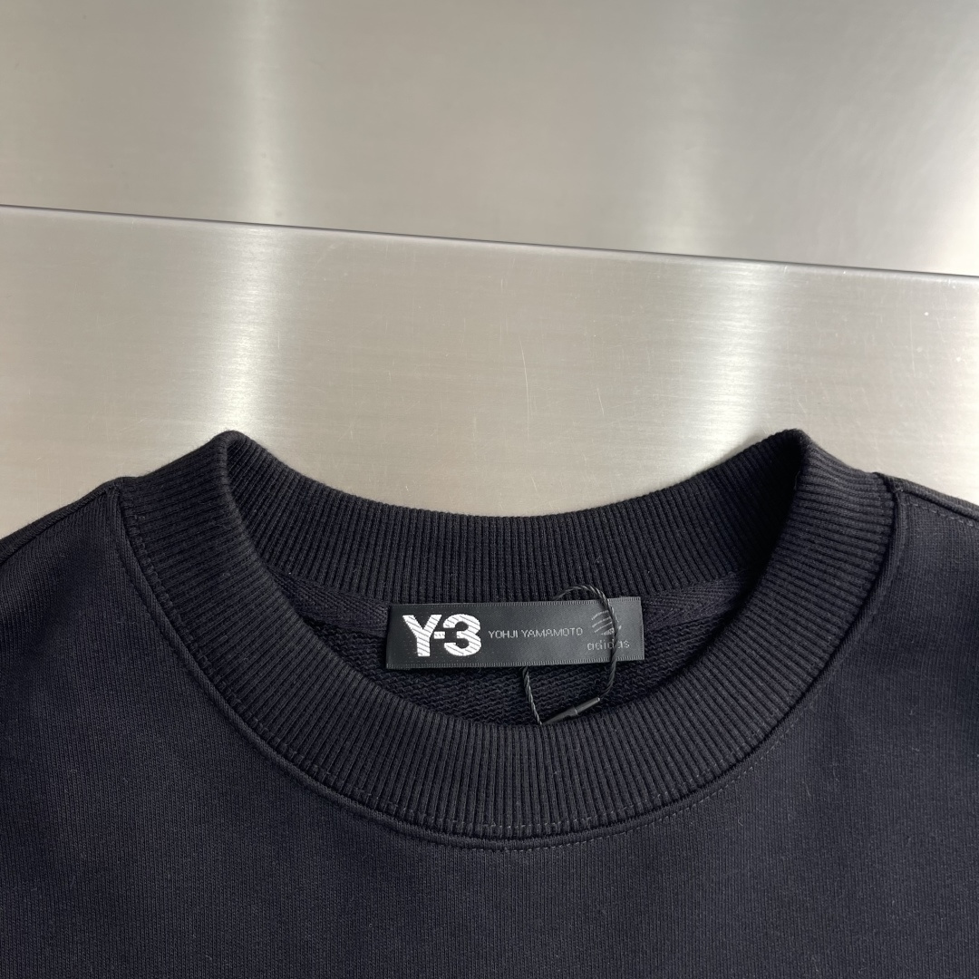 -Y-3     2026春夏新款短袖T恤 定制纯棉字母logo 刺绣 颜色：黑色  白色  灰色 码数：S  M  L